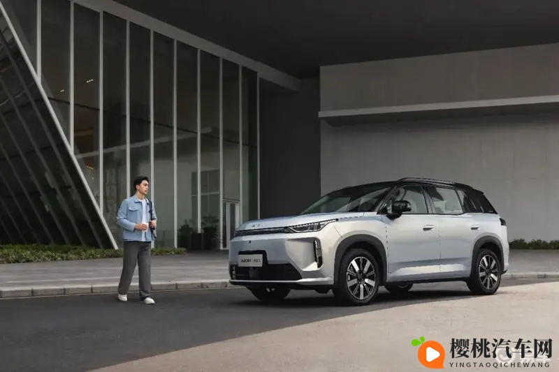 纯电增程均可选，双动力布局的广汽埃安AION i60上市-1