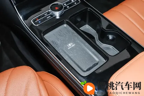 双外观双内饰，奇瑞第五代瑞虎8正式上市，限时929万元起-2