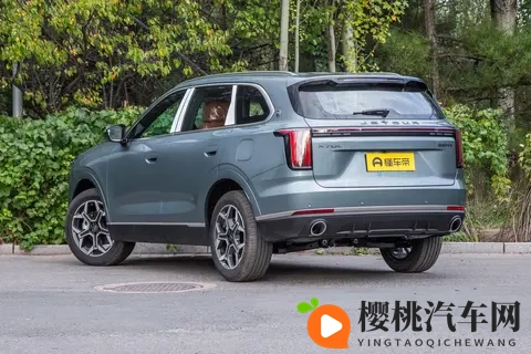 家里选 7 座 SUV,这款新车能让人满意,驾驶顺手、乘坐舒适-2
