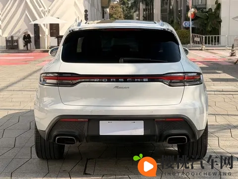 37万拿下22年保时捷Macan,体验速度与激情!-3