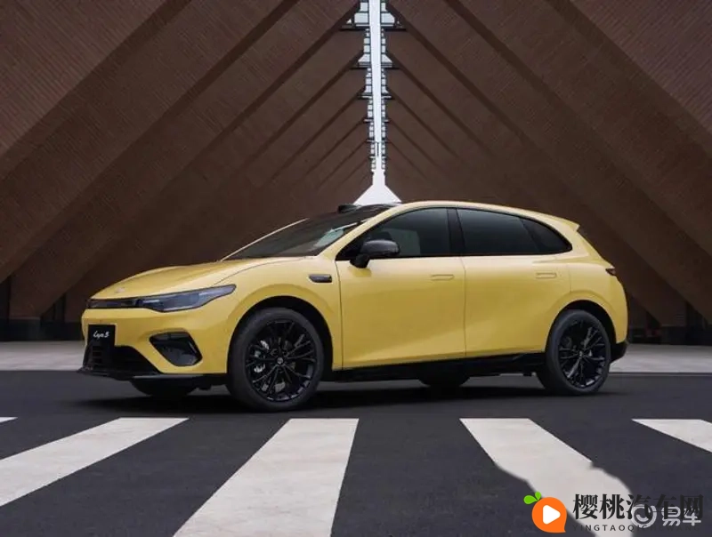 两性乱伦网络:揭秘隐秘的两性关系乱象-1