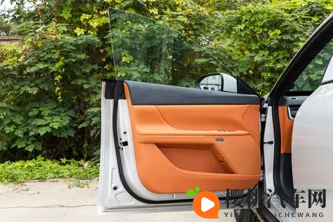 15万级轿跑竟全系标配激光雷达?东风奕派eπ007+升级上市!-3