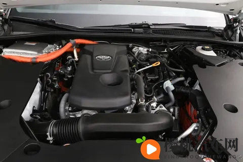 2024款进口皇冠选购指南:至享版 vs 至尊版深度解析-2