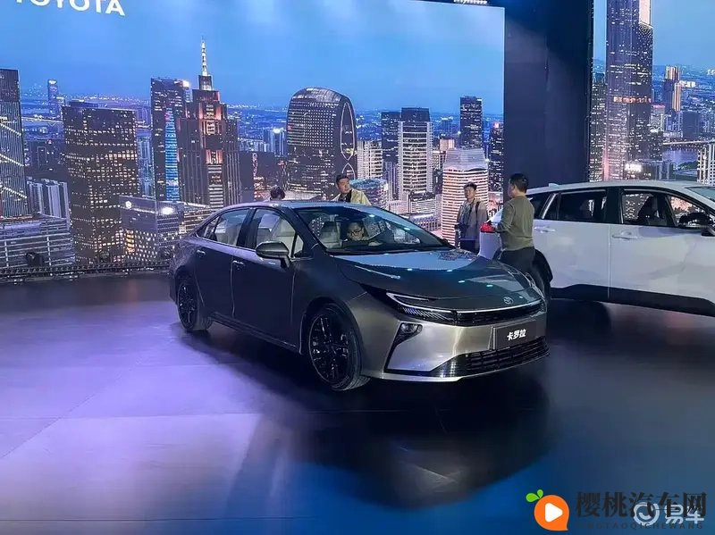 新款一汽丰田卡罗拉正式亮相，车身加长，实用性提升-1