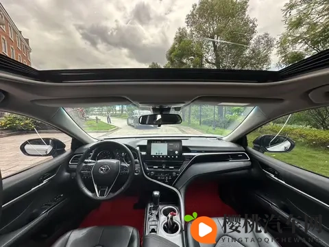 12万多拿下准新丰田凯美瑞,家用代步好选择!-1