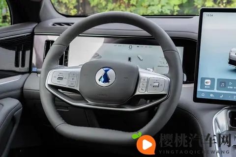 腾势N8L DM:全家人一起出游,大六座SUV该怎么选?-1