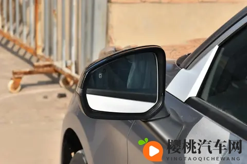 10万精品家轿？深度体验第三代领克03，燃油车的魅力依旧能打！-2