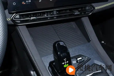 燃油车智能落后？第三代领克03告诉你，这都是偏见-3