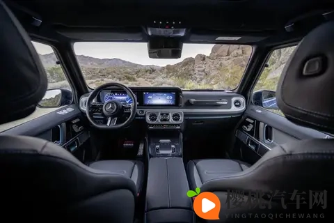 打扑克的剧烈运动：智能驾驶新潮流：车内娱乐升级，安全驾驶乐趣多-3