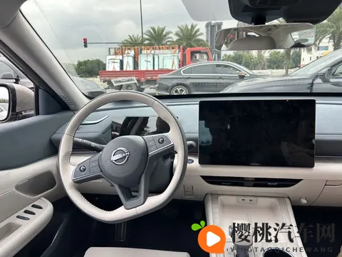 mr好色:神秘男子,品味独特,探索色彩世界-2