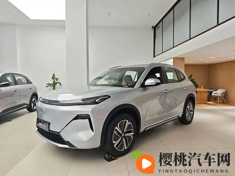 26款吉利银河星舰7到店,升级千里浩瀚H3,换175kW电机+续航200km-2