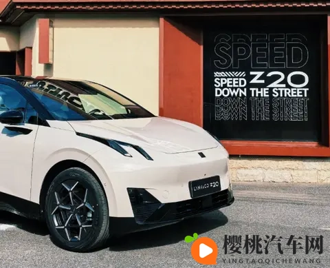 个性化成新能源SUV竞争新焦点,银色领克Z20现身引行业讨论-1