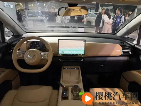 官方指导价730-1098万元 五菱星光730正式上市-1