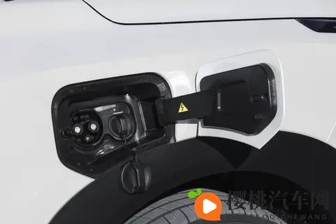 55L油耗+210km纯电续航,AION i60增程版开启预售-2