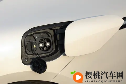 阿维塔12深度解析——华为加持四激光雷达,颜值实力双在线-3