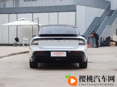 小鹏P7+增程版续航曝光 492度电池_纯电续航325km-1