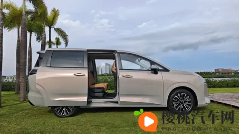 768 万起,五菱星光 730 能否成为家用 MPV 新标杆?-3