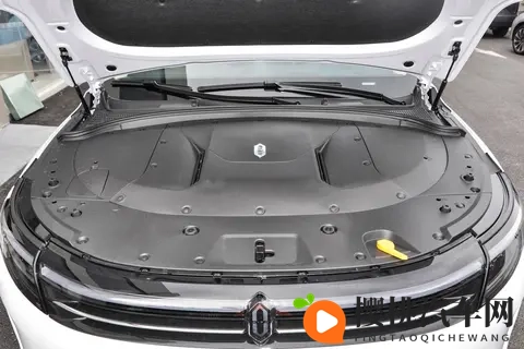 家用SUV是选智能还是舒适，问界M7对比理想L7，35万预算如何选？-1