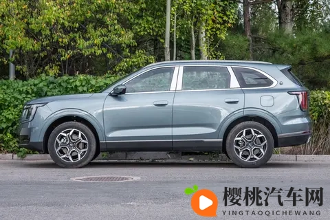 家里选 7 座 SUV,这款新车能让人满意,驾驶顺手、乘坐舒适-3