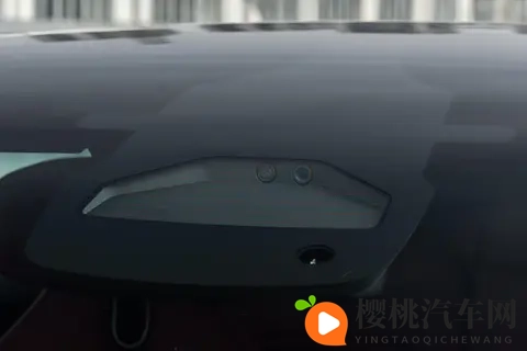 华为深度加持，鸿蒙座舱，12扬声器+冰箱，试驾阿维塔12-3