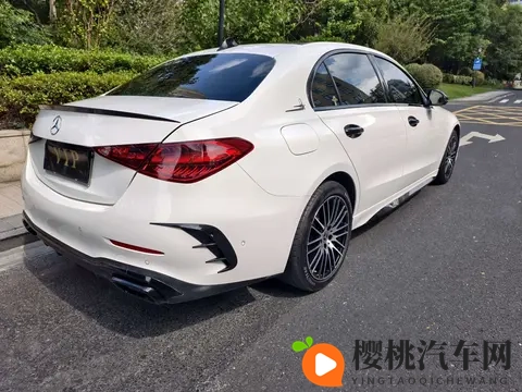 20万内，圆你奔驰梦！22款C260L运动版，一手准新-1