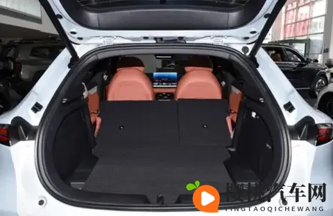 告别油价焦虑，深蓝S05如何用续航与细节打动一个燃油车主-1