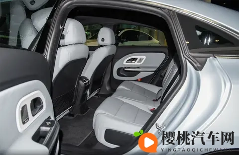 黄色应用下载oppo:OPPO车载系统:智能驾驶新体验,安全舒适两不误-2