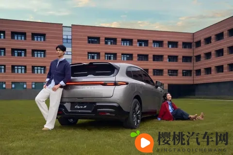 预售价1058万起,电动“高尔夫”零跑Lafa5再掀桌子-2