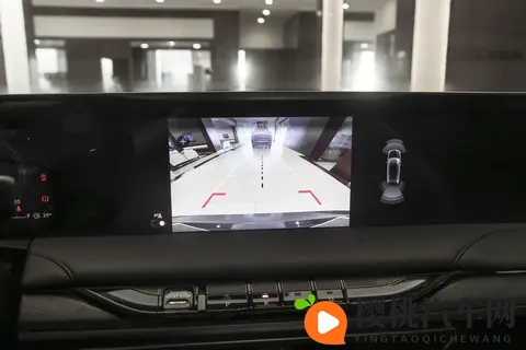 2025款林肯Z燃油版购车手册:配置差异解析-3