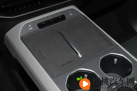 新车  纯电+增程_竞争方程豹豹5？福特智趣烈马11月18日开启预售-2