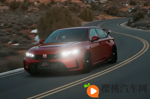 纠结思域?先看这4个核心优点+4个缺点,买车不踩雷-2