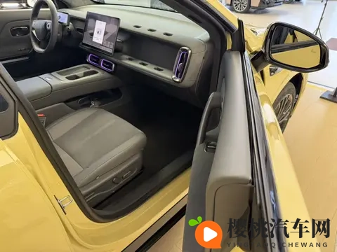 德味未散,电控先行:Lafa5想当电动时代的“大众情人”-3