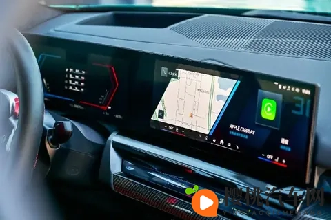 V8双涡轮增压+插电,强大的背后是坚持还是妥协?试驾BMW M5!-3