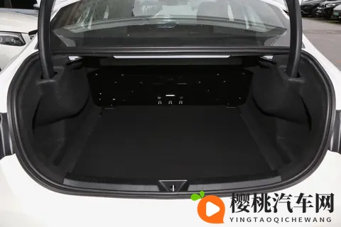 奔驰 A 级避坑：A 200 L 比 180 L 贵 2 万值吗？-2