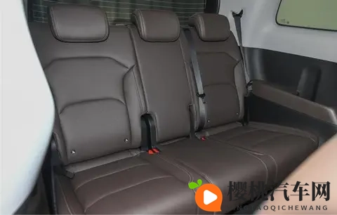 真7座大空间,入门即高配,10万级家用MPV选它准没错-1