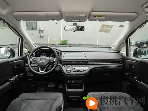 这款日系MPV售价很亲民，配大空间+20L混动，乘全家舒适出行首选-2