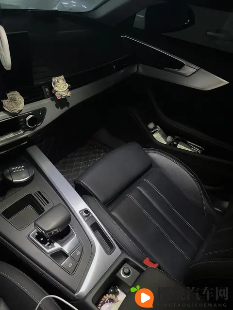 小黄人免费观看在线播放电视剧特色：独特魅力汽车盘点：特斯拉、宝马、法拉利等惊艳亮相-1