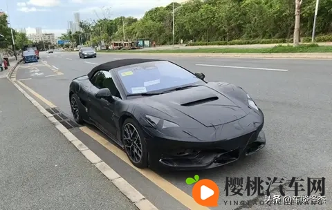 腾势Z敞篷版谍照曝光！软顶设计_32秒破百，或售30万级-3