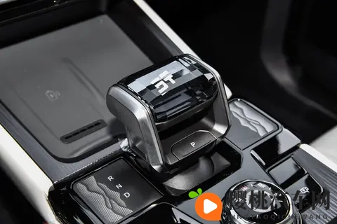 插混SUV,山海T1:试过才知道,适合家用的车什么样?-3