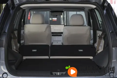 预售1268万元起,油耗55L+噪音40dB,埃安i60这波诚意如何?-3