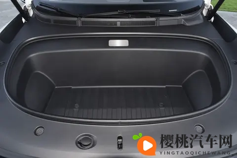 北京首款外资大模型“奔驰虚拟助手”获批上线｜北京经济新航标-1