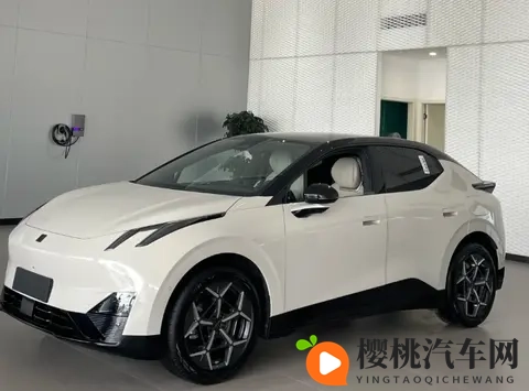 银色车身配大轮毂 领克Z20要出新版型了？-3