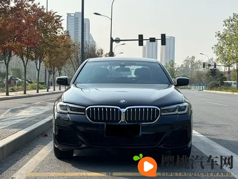 23年一手宝马530Li，准新车况，2598万体验豪华驾驭！-3