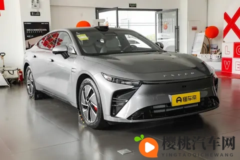 星纪元ES增程版Ultra四驱旗舰:重新定义中大型纯电轿车的均衡性-3