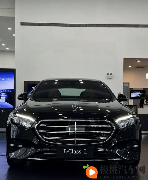 售价4299万元起，2026款奔驰E级经典版亮相，豪华不止一步之遥！-3