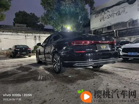 三年帕萨特星空版,12万拿下,宜商宜家好选择-1