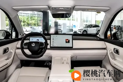 已有燃油车，还想加购家用六座？这台可能是最稳的选择-3