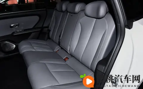 长安启源A06 2026款630激光UItra+预售开启,尊贵体验感满满-1