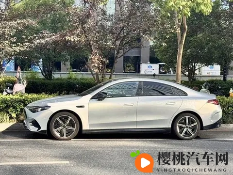 奔驰重新定义20万级价值标准，小米SU7和特斯拉MODEL 3都不香了-2