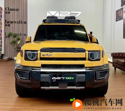 国产增程版“卫士”实车亮相!硬朗越野外观,车长超5米,配四驱-2